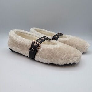 Steve Madden Toasty beige NEW